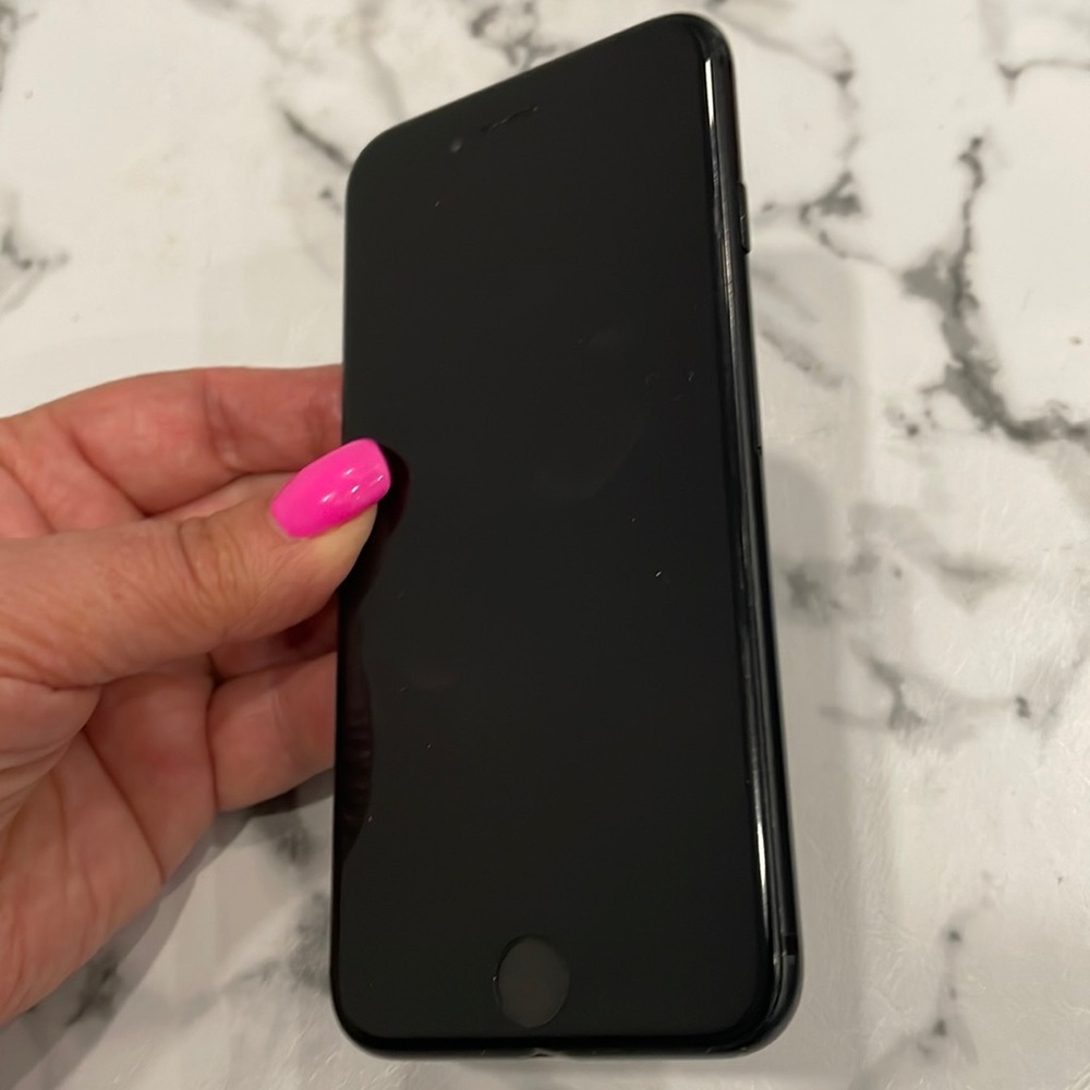 Apple I Phone Black.
